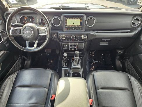 Used 2020 Jeep Wrangler Unlimited Sahara image 17