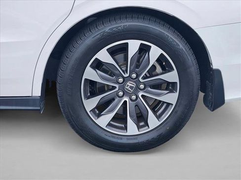 Used 2024 Honda Odyssey EX-L image 4