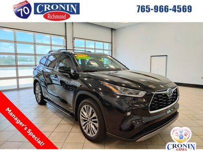 Used 2024 Toyota Highlander Platinum