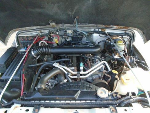 Used 2005 Jeep Wrangler Unlimited AWD/4WD image 17