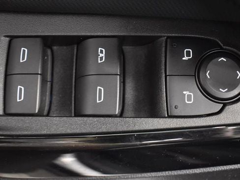 Used 2025 Chevrolet Equinox LT AWD/4WD image 21