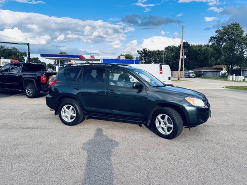 Used 2012 Toyota RAV4 4WD image 3