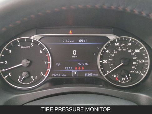 Used 2023 Nissan Altima 2.5 SR FWD image 19