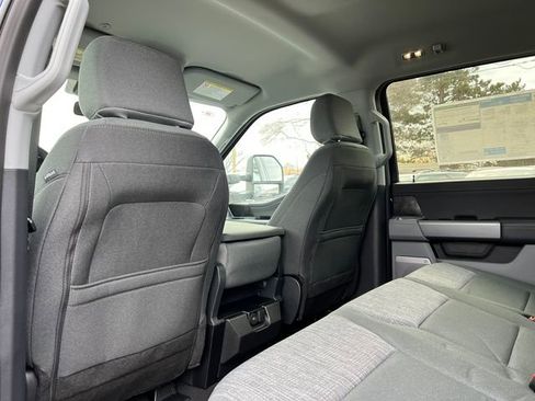 New 2026 Ford F250 XLT w/ XLT Premium Package image 44