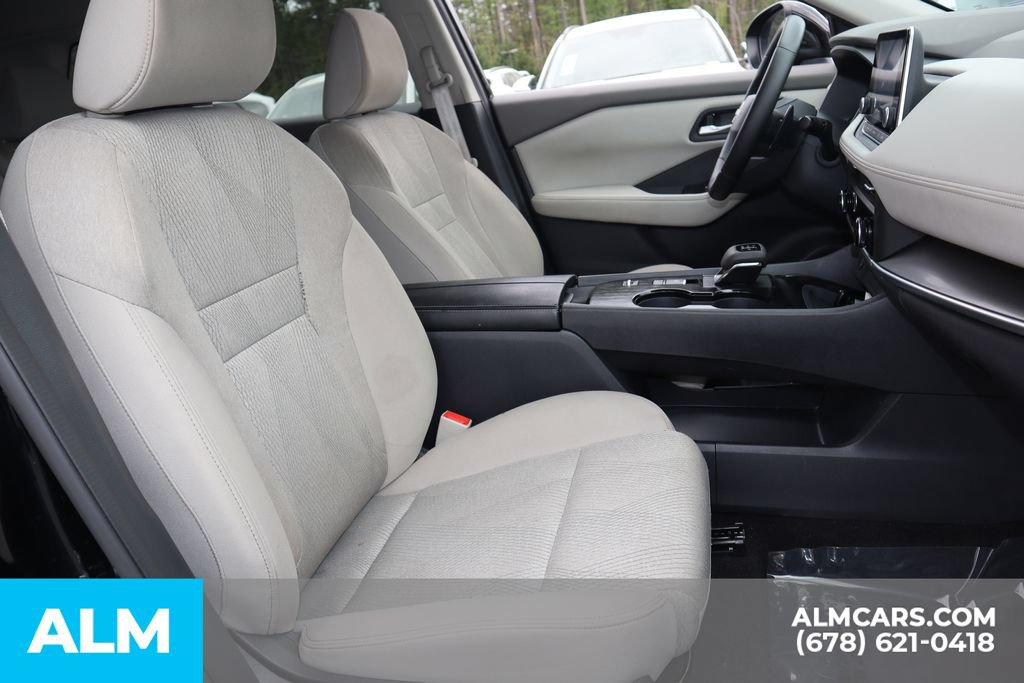 Used 2025 Nissan Rogue SV FWD image 28