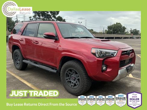Used 2023 Toyota 4Runner TRD Off-Road Premium w/ Moonroof Package AWD/4WD image 1