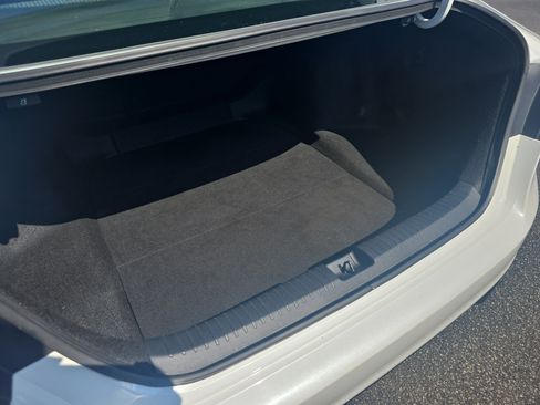 Used 2023 Honda Accord EX image 12