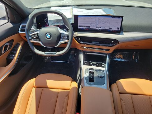 Used 2026 BMW 330i Sedan w/ Convenience Package RWD image 11
