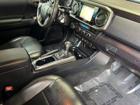 Certified 2019 Toyota Tacoma TRD Sport w/ TRD Premium Sport Package RWD image 15