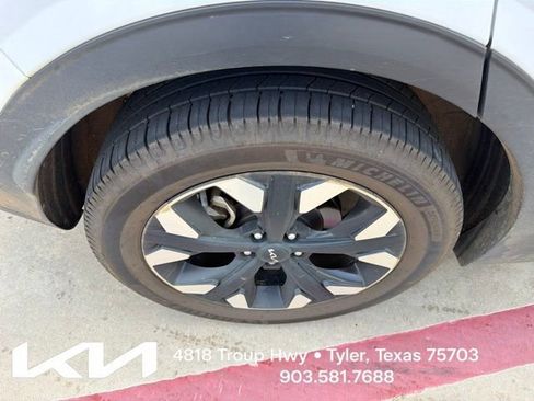 Certified 2023 Kia Sportage X-Line w/ X-Line Premium Package AWD/4WD image 12