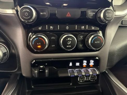 Used 2022 RAM 1500 Laramie AWD/4WD image 24
