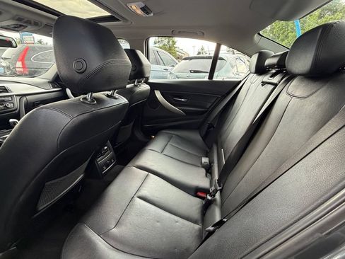 Used 2013 BMW 328i xDrive Sedan AWD/4WD image 8