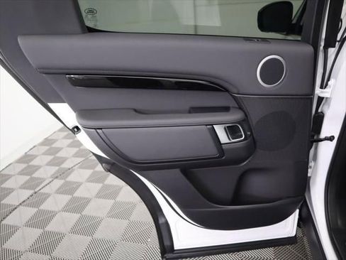 New 2025 Land Rover Discovery S image 29