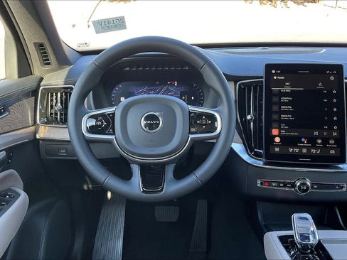 New 2026 Volvo XC90 B6 Plus w/ Protection Package Premier image 15