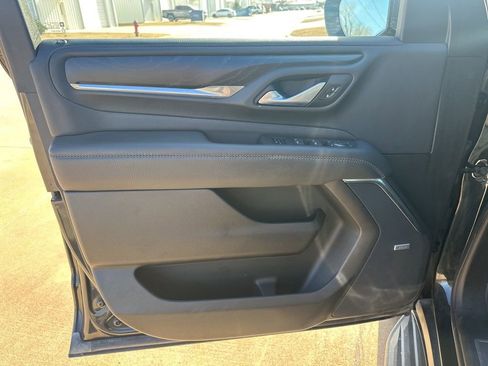 Used 2022 GMC Yukon XL Denali image 13