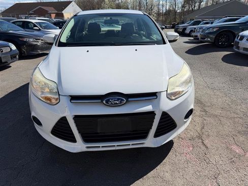 Used 2014 Ford Focus SE image 1