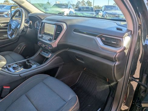 Certified 2022 GMC Acadia AT4 image 33