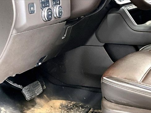 Used 2025 GMC Sierra 2500 Denali w/ Denali Reserve Package image 19