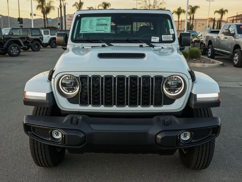 New 2026 Jeep Gladiator Sport image 9
