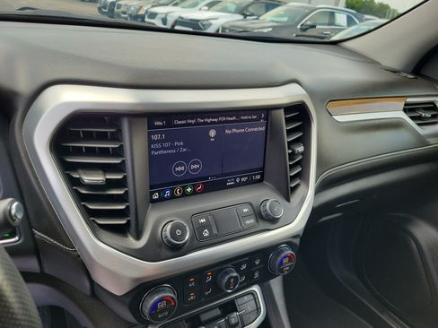 Used 2023 GMC Acadia SLE w/ Driver Convenience Package FWD image 27