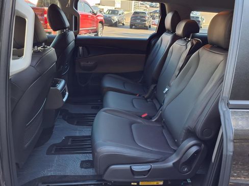 New 2026 Kia Carnival image 4