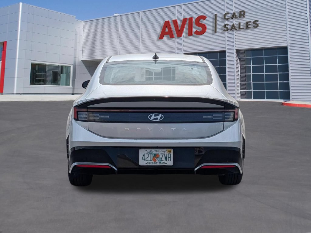 Used 2025 Hyundai Sonata SEL FWD image 7