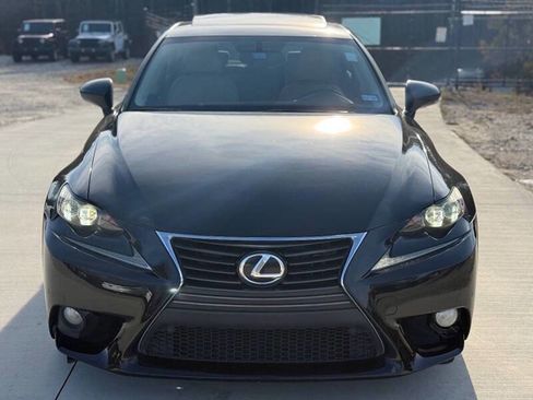 Used 2014 Lexus IS 250 w/ Premium Package RWD image 2