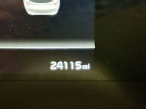 Used 2023 Kia Sportage EX image 12