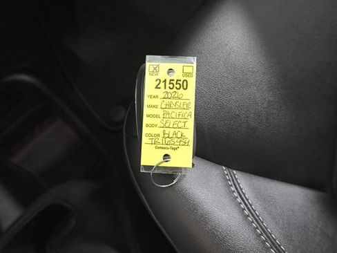 New 2026 Chrysler Pacifica Select image 37