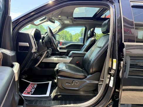 Used 2017 Ford F350 Lariat w/ Lariat Ultimate Package AWD/4WD image 16