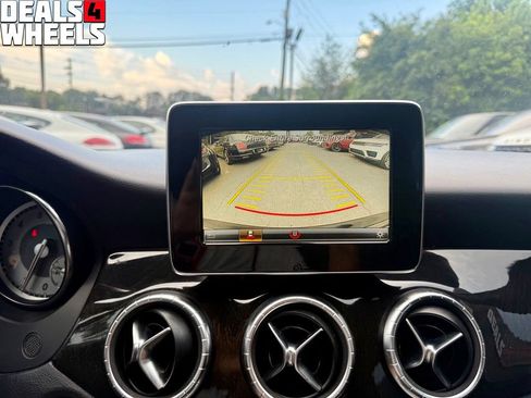Used 2016 Mercedes-Benz CLA 250 4MATIC image 25