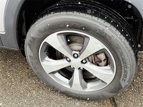 Used 2020 Jeep Cherokee Limited image 5