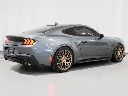 Used 2025 Ford Mustang GT Premium RWD image 6
