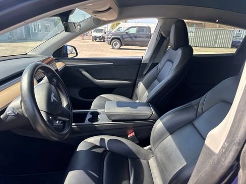 Used 2023 Tesla Model Y Performance AWD/4WD image 9