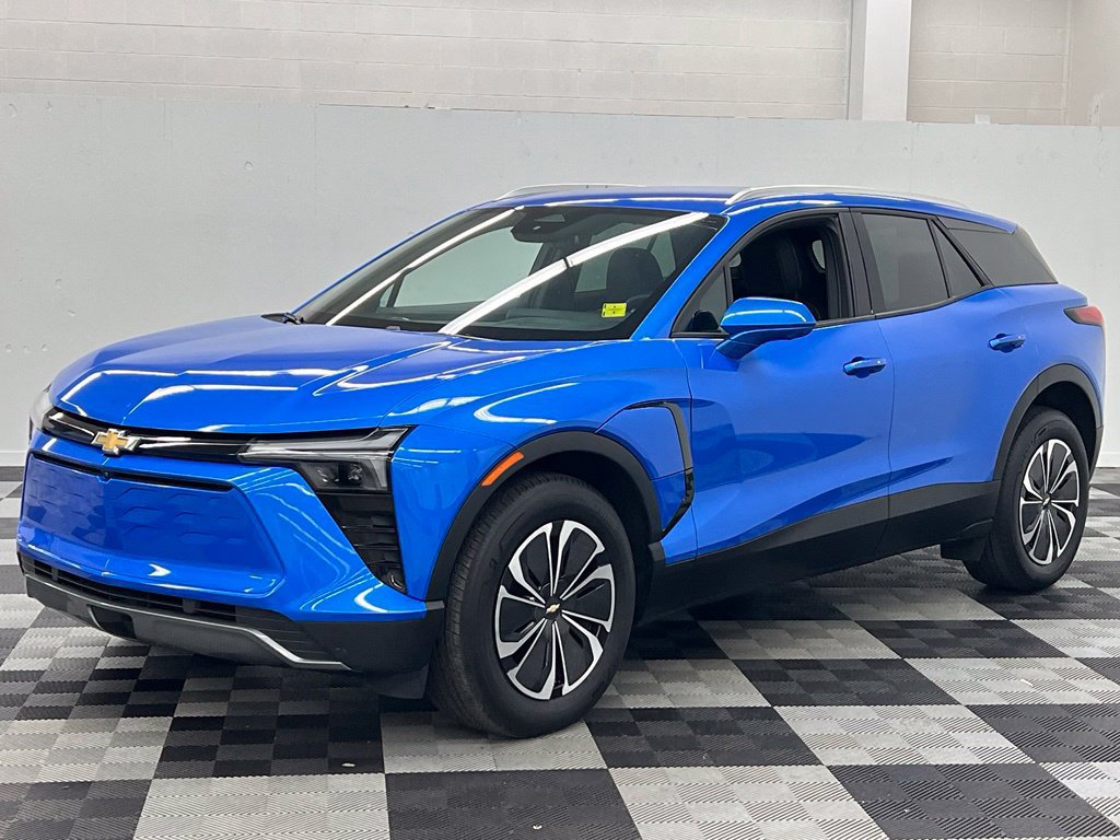 Used 2024 Chevrolet Blazer EV LT AWD/4WD image 3