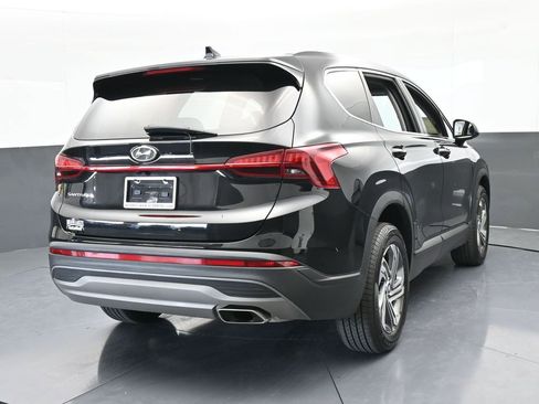 Used 2023 Hyundai Santa Fe SE image 5