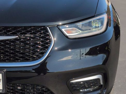 New 2026 Chrysler Pacifica Pinnacle image 10