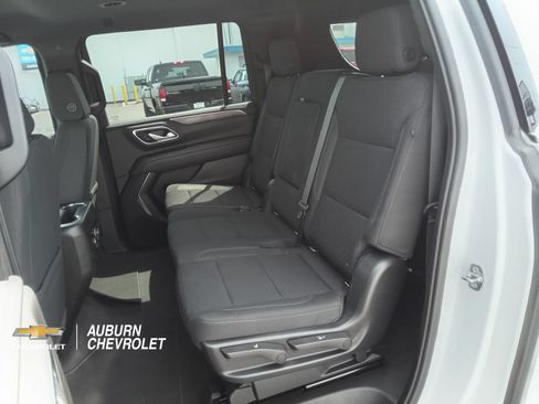 Certified 2022 Chevrolet Suburban LS AWD/4WD image 16