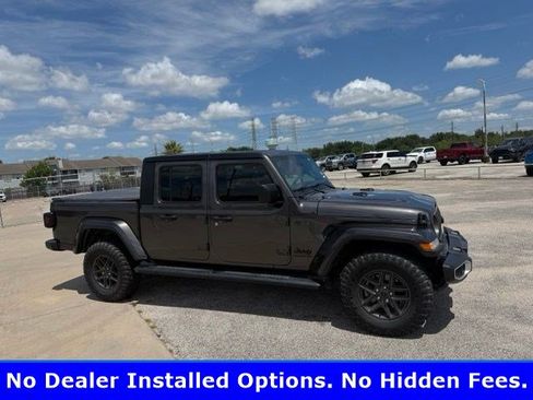 Used 2024 Jeep Gladiator Sport AWD/4WD image 2