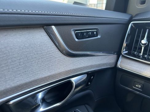 Certified 2025 Volvo XC90 B5 Plus image 35