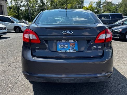 Used 2012 Ford Fiesta SE FWD image 5
