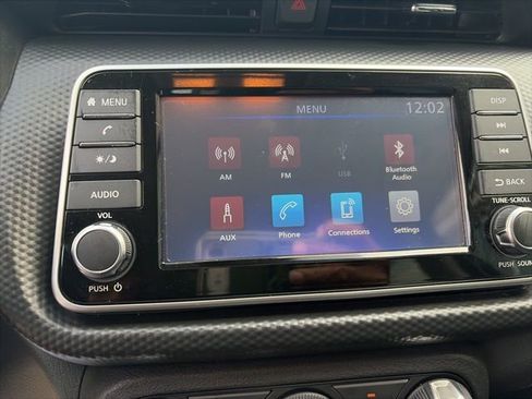 Certified 2025 Nissan Kicks Play S image 15