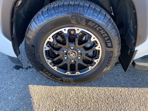 Used 2025 Toyota Sequoia TRD Pro AWD/4WD image 29