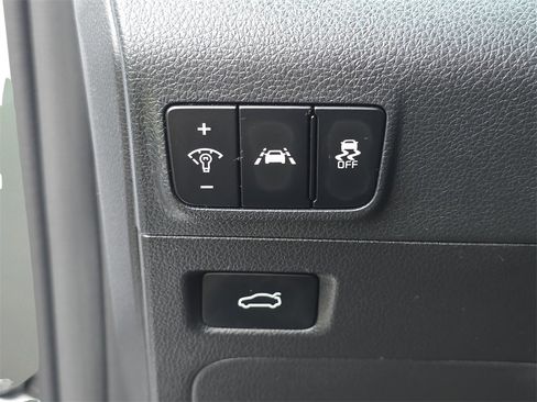 Used 2022 Kia K5 GT-Line image 16