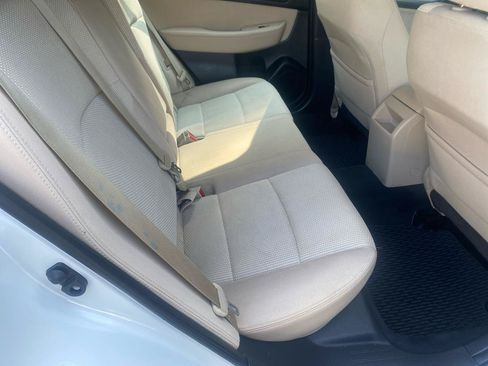 Used 2017 Subaru Outback 2.5i AWD/4WD image 8