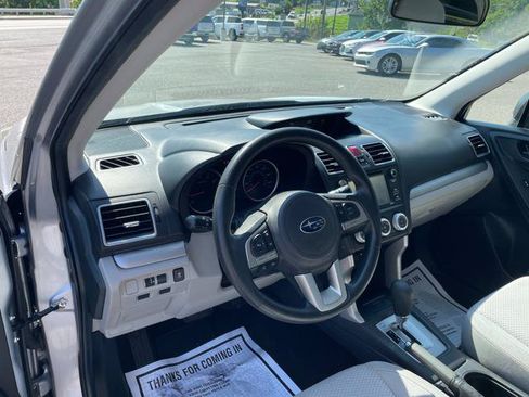 Used 2017 Subaru Forester 2.5i w/ Alloy Wheel Package AWD/4WD image 19