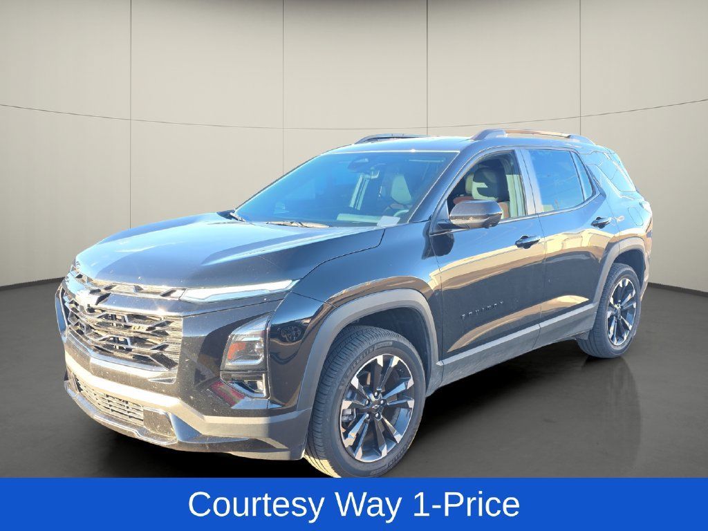 Used 2025 Chevrolet Equinox RS w/ Safety and Technology Package FWD image 4