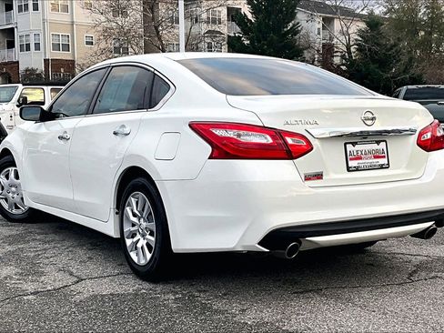 Used 2016 Nissan Altima 2.5 S w/ Power Driver Seat Package image 10
