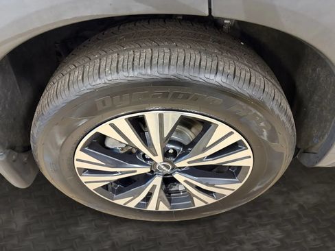 Used 2022 Nissan Rogue SV AWD/4WD image 38