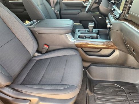 New 2026 GMC Sierra 1500 Elevation image 11